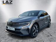 Renault Megane, E-Tech Electric Techno EV60 220HP CCS, Jahr 2022 - Lübeck