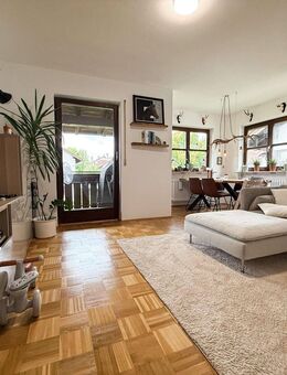 Gemütliche & helle 3-Zimmer-Wohnung mit Südbalkon und zwei Tiefgaragenstellplätze in Rosenheim - Rosenheim