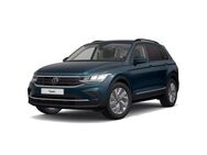 VW Tiguan, 1.5 TSI Life, Jahr 2022 - Idstein