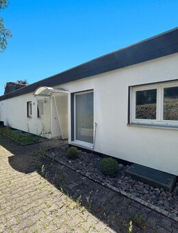 Familienfreundlich wohnen: Bungalow mit Garten und Vollkeller in ruhiger Wohngegend von Villingen - Villingen-Schwenningen
