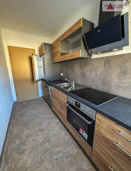 Frisch renovierte 2-Raum-Wohnung mit neuer Einbauküche in Beierfeld zu vermieten - Grünhain-Beierfeld