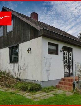 Handwerkerhaus mit Doppelgarage - Weede