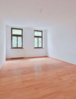Gepflegte 2-Zimmer-Dachgeschosswohnung in Chemnitz - 51 m² mit Fernblick & Stellplatz - Chemnitz