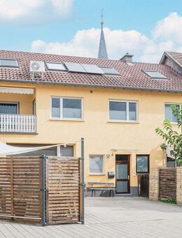 Großzügige und moderne Maisonette-Wohnung mit Stellplatz in ruhiger Lage - Essingen (Rheinland-Pfalz)