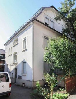 Vorteilhafte Gelegenheit: MFH mit 3 WE und Wertsteigerungspotenzial in Citylage - Stuttgart