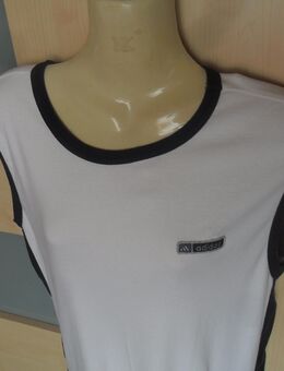 Adidas Shirt Gr 40 weiss Blaue Einsätze Top Zustand - Neunkirchen Zentrum