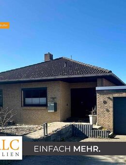Schöner Bungalow mit ausgebautem Wohnkeller in toller Lage von Stade - Stade (Hansestadt)