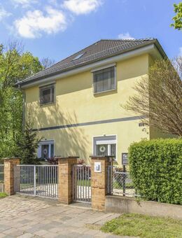 Saniert: MFH mit 3 WE in Toplage am Schlosspark Biesdorf - Berlin