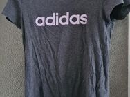 T-shirt Adidas grau Einmal getragen - Berlin