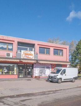 Markantes Wohn- und Geschäftshaus im beliebten Wohngebiet - Villingen-Schwenningen