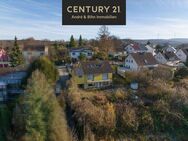 Ausblick inklusive - Sanierungsbedürftiges Zweifamilienhaus - Mühltal
