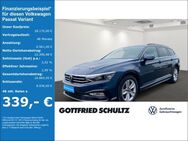 VW Passat Variant, TDI R-LINE, Jahr 2022 - Neuss