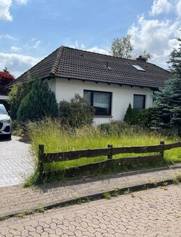 Bungalow mit Garage und Garten in Schwanewede-Leuchtenburg - Schwanewede