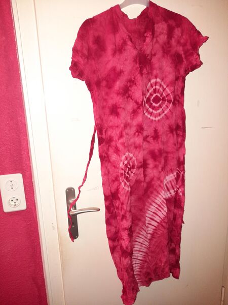 Knielanges rotes Sommer-Kleid (100% Baumwolle) - Nürnberg