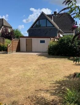 ANGEBOT: DOPPELHAUS, Fassade energetisch saniert, Garten - Uetersen