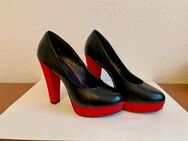 Pumps Plateau Heels getragen - Kassel