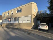 Viel Wohnraum für zwei Familien: Solides, großzügig dimensioniertes Haus in Ofterdingen - Ofterdingen