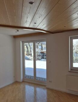 Erstbezug nach Renovierung: Moderne 4-Zi-Wohnung mit sehr großer Traumterrasse und Bergblick - Wertach