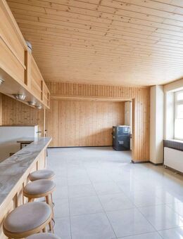 Solides Wohnhaus mit ehemaliger Gaststätte, Innenhof & Gestaltungsspielraum in Waldböckelheim - Waldböckelheim