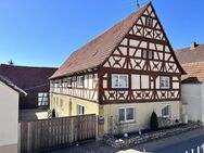 Unikat in Wülfingen bei Haßfurt! Sonnig gelegenes Fachwerkhaus mit mehreren Nebengebäuden u. herrlichem Garten (Grd. 1.357m²) - Haßfurt