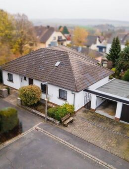 Ihr neues Zuhause in Bestlage: Einfamilienhaus mit Garten, Doppelgarage & Einliegerwohnung - Würzburg