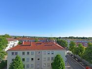 direkt am Pasinger Stadtpark: Urgemütliche 2-3-Zimmer-Altbauwohnung mit Kachelofen und tollem Blick - München