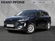 Ford Kuga, Titanium FHEV, Jahr 2022 - Schwerin