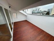 Wunderbare Dachgeschoßwohnung mit Terrasse - Offenbach (Main)