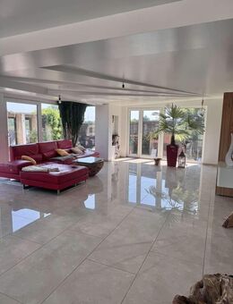 Familientraum mit XL-Wohnbereich, Vollkeller und ausgebautem Dachgeschoss - Bietigheim