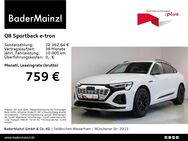 Audi Q8, Sportback 55 quattro S line, Jahr 2023 - Feldkirchen-Westerham