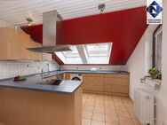 GELEGENHEIT: Maisonette-Wohnung im Dachgeschoss mit 4,5 Zimmern und Loggia sofort beziehbar - Wendlingen (Neckar)