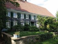 Bauernhaus mit Reihenhäusern & Nebengebäude - Hagen (Stadt der FernUniversität)