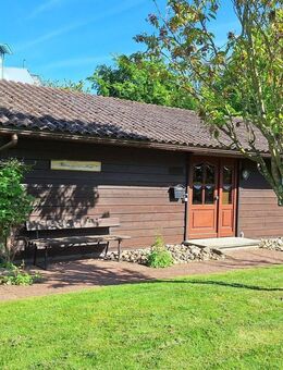 Blockhaus in TOP-Lage mit großem Grundstück und Wintergarten - Damp