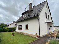 Freistehendes Einfamilienhaus mit Garage in zentraler Lage Hamm/Sieg - Hamm (Sieg)