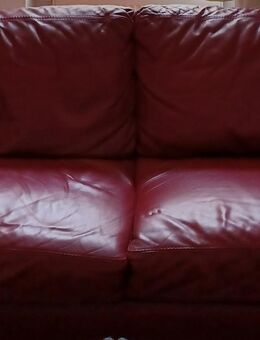 Ledercouch abzugeben - Berlin