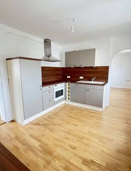 4 - Zimmer - Wohnung mit Gartenanteil in einem Zweifamilienhaus - Töging (Inn)