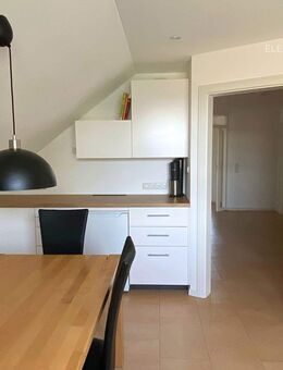 Großzügig, ländlich und bestens angebunden: Exklusive Wohnung mit Hauscharakter und Gartenoption - Fünfstetten