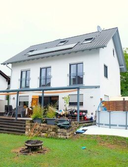 Büdingen! Freistehendes Haus mit ca. 187m² Wohnfläche und 567m² Grundstück. - Büdingen