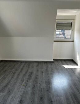 Rrenovierte 4-Zimmer Wohnung ab sofort Verfügbar - Ahlen