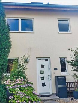 Reihenmittelhaus in einer ruhigen Seitenstraße, Garage&Stellplatz - Gelsenkirchen