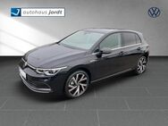 VW Golf, 1.5 VIII eTSI OPF Style EPH, Jahr 2024 - Schleswig