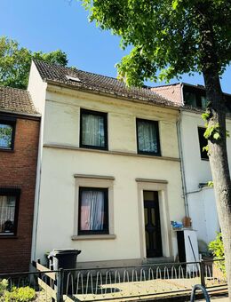 Frei werdendes EFH mit viel Platz, 5 Zimmern, Keller & Terrasse! - Bremen