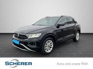 VW T-Roc, 1.5 TSI Life APP, Jahr 2024 - Kruft