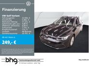 VW Golf Variant, 2.0 TDI Life, Jahr 2021 - Albstadt