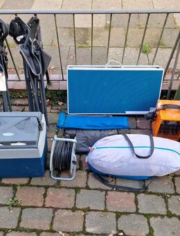 Camping Ausrüstung zu verkaufen - Bremen