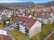 In einem ruhigen Wohngebiet! Helle 3,5-Zimmer-Eigentumswohnung mit Sonnenbalkon - Schelklingen