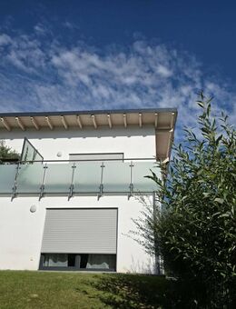 Moderne 1-Zimmer-Anlegerwohnung in Deggendorf – vermietet, Balkon, Aufzug & Stellplatz - Deggendorf