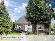 Familienidyll mit Privatsphäre: Großzügiges Zuhause mit Einliegeroption im Grünen - Emden