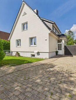 Modernisiertes Ein-/Zweifamilienhaus in bevorzugter Wohnlage von Cuxhaven - Cuxhaven