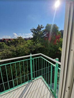 ATLAS IMMOBILIEN: 1 ZKB Balkon - Erfurt